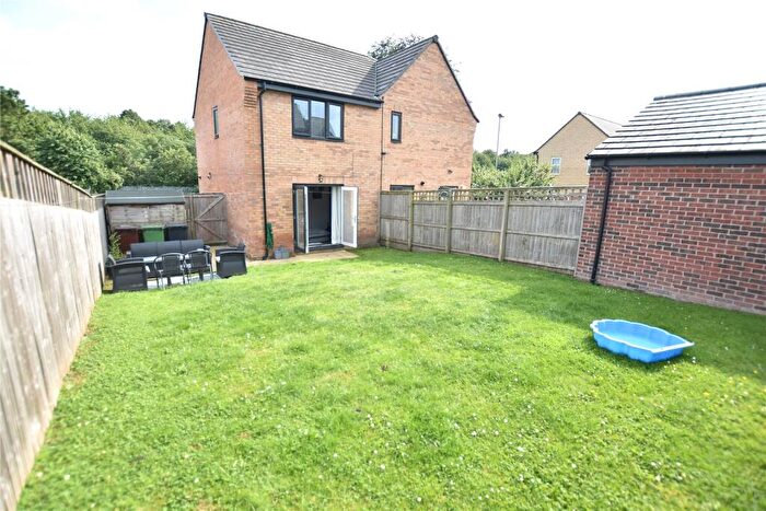 2 Bedroom Semi-Detached House For Sale In Dragon Close, Killingbeck, Leeds, West Yorkshire, LS14