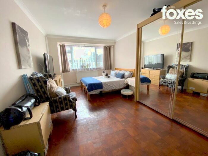 2 Bedroom Apartment To Rent In Laburnum House, Redhill Drive, Bournemouth, Dorset, BH10