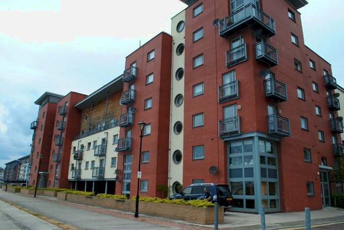 2 Bedroom Flat To Rent In Marine Parade, City Centre, Dundee, DD1