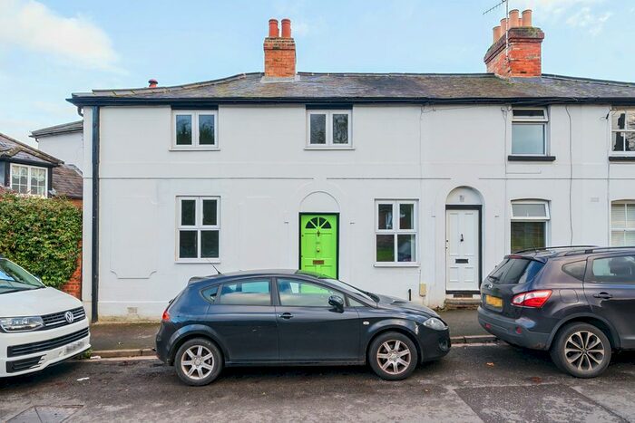 3 Bedroom End Of Terrace House To Rent In Greys Road, Henley-On-Thames, Oxfordshire, RG9