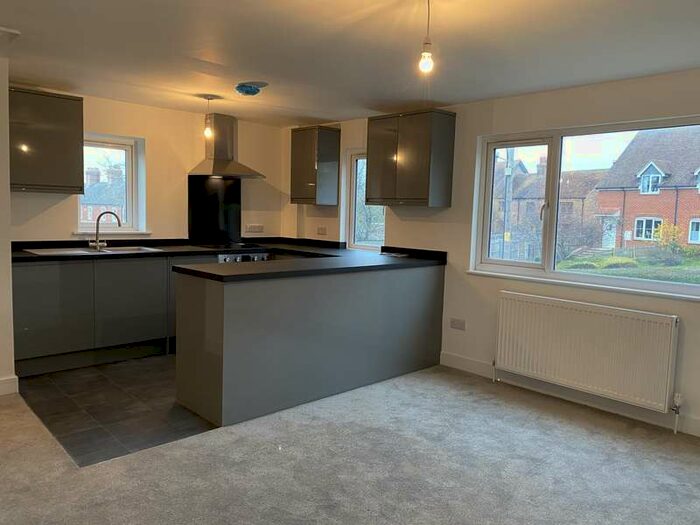 2 Bedroom Flat To Rent In Honey Lane, Cholsey, Wallingford, OX10