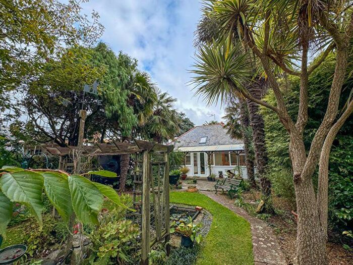 2 Bedroom Detached Bungalow For Sale In Rife Way, Felpham, PO22