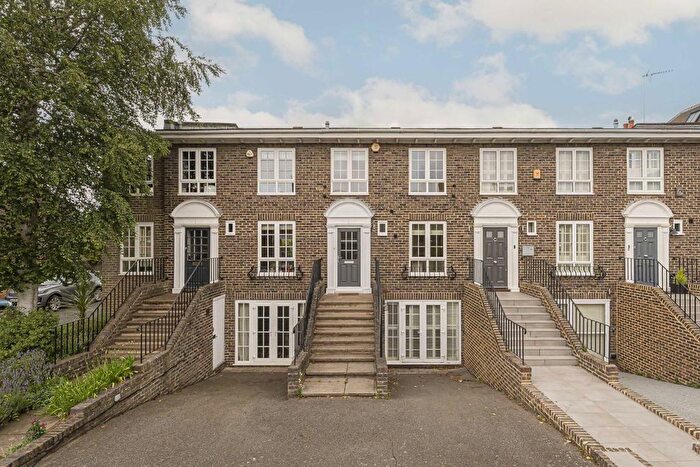 4 Bedroom Property To Rent In Manor Road, Teddington, TW11