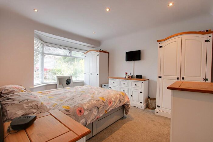 2 Bedroom Semi-Detached Bungalow For Sale In Nicholas Crescent, Fareham, PO15