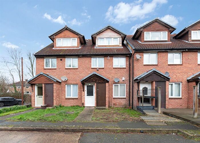 2 Bedroom Maisonette For Sale In Brangwyn Crescent, Colliers Wood, SW19