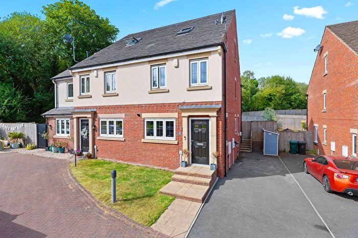 3 Bedroom Semi-Detached House For Sale In Millstone Close, Burley In Wharfedale, LS29
