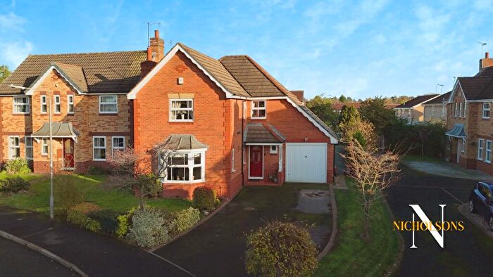 4 Bedroom Detached House For Sale In A Well Loved Family Home On Machin Grove In Gateford, S81
