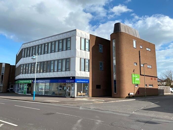 1 Bedroom Flat To Rent In Stoke Road, Gosport, Hampshire, PO12