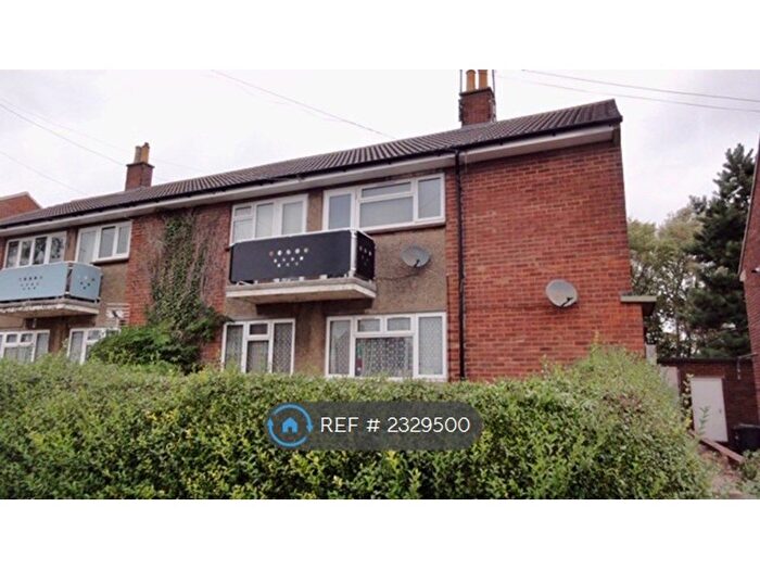 2 Bedroom Flat To Rent In Weekley Glebe Road, Kettering, NN16