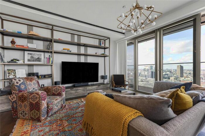 3 Bedroom Apartment To Rent In Hewett Street, Shoreditch, London, EC2A