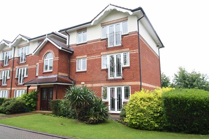 2 Bedroom Apartment To Rent In Barford Drive, Wilmslow, Cheshire, SK9