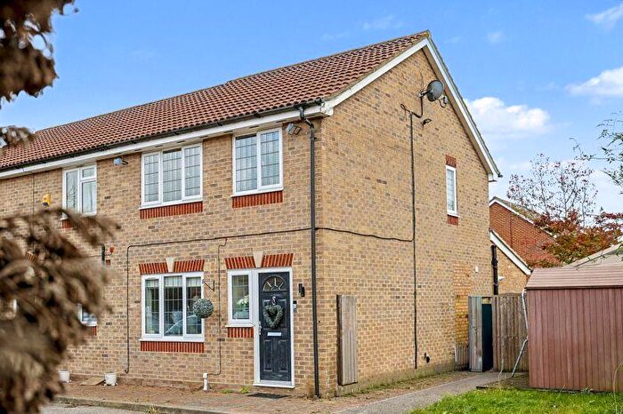 3 Bedroom End Of Terrace House For Sale In Osprey Road, Waltham Abbey, EN9