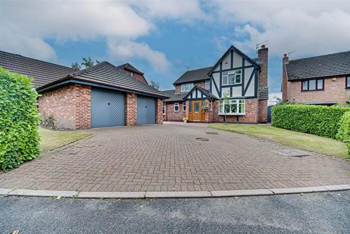 4 Bedroom Detached House For Sale In Paddocks Green, Congleton, CW12