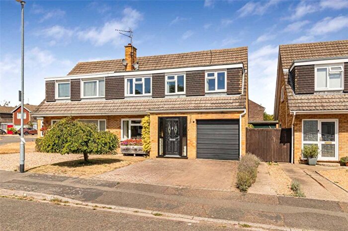 5 Bedroom Semi-Detached House For Sale In Windermere Close, Cherry Hinton, Cambridge, CB1