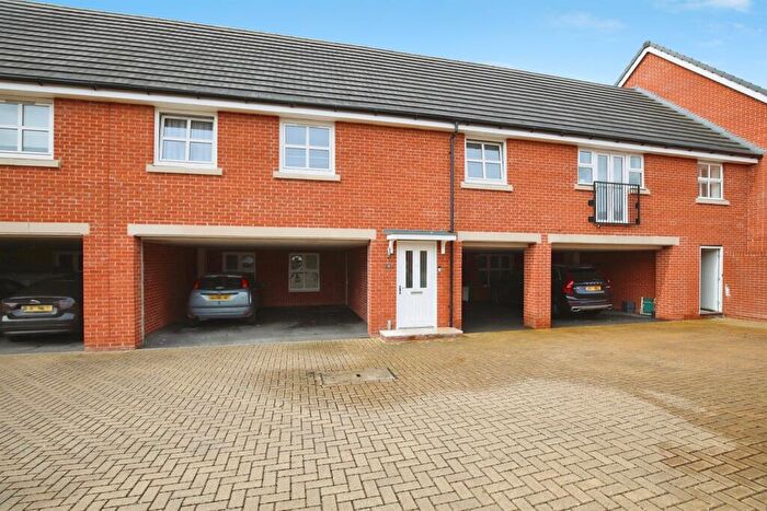3 Bedroom Maisonette For Sale In Draper Close, Andover, SP11