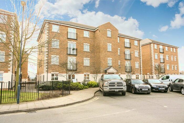 2 Bedroom Apartment To Rent In Kendall Road, Shooters Hill, London, SE18