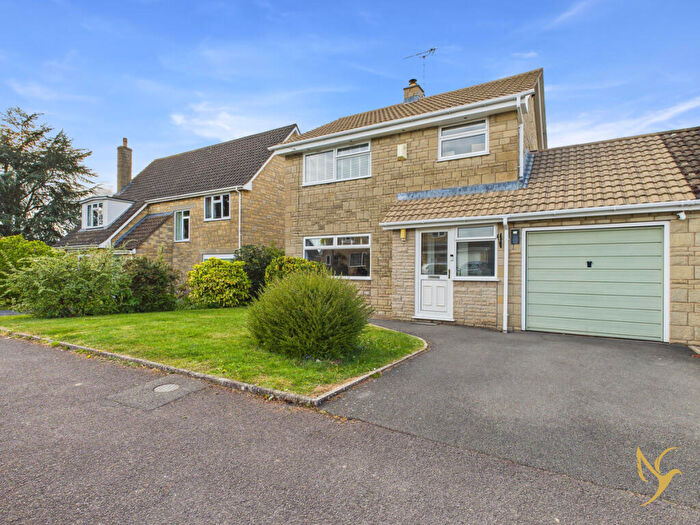 3 Bedroom Link Detached House For Sale In St. Giles Road, Bredon, Tewkesbury, GL20