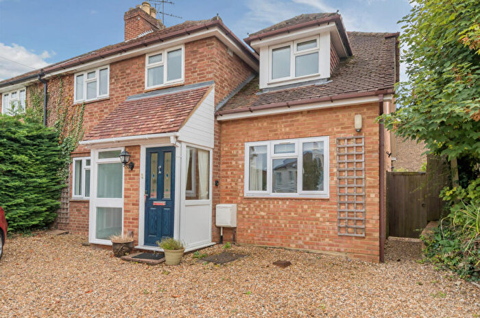 3 Bedroom Maisonette For Sale In Osborne Road, Wokingham, Berkshire, RG40