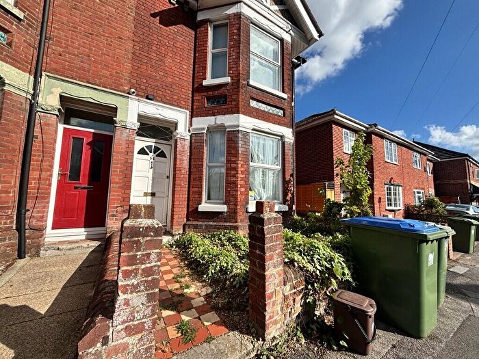 Studio To Rent In Cambridge Road, Southampton, SO14