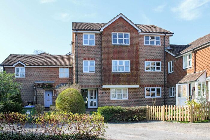 3 Bedroom Apartment For Sale In Court Road, Lewes, BN7
