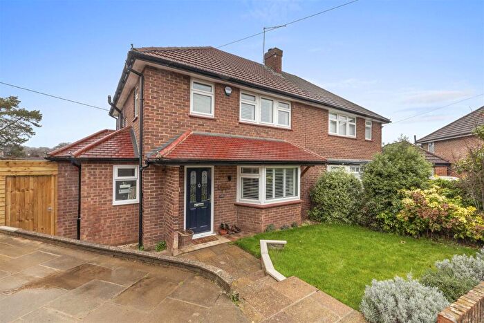 3 Bedroom House To Rent In Coxborrow Close, Cookham, Maidenhead, SL6