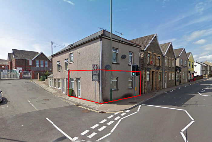 1 Bedroom Flat To Rent In Commercial Street, Gilfach, Bargoed, CF81