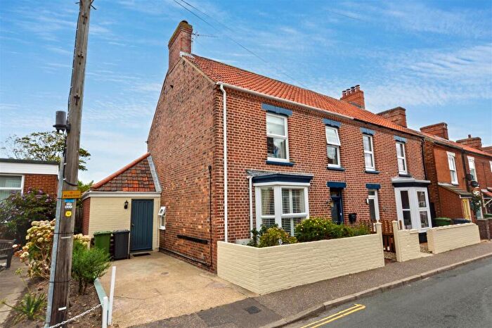 5 Bedroom Semi-Detached House For Sale In New Road, Sheringham, NR26