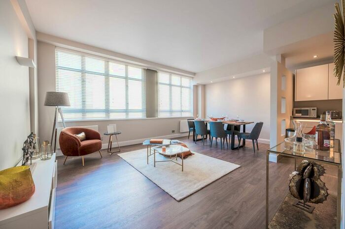 2 Bedroom Flat To Rent In City Road, Old Street, London, EC1V