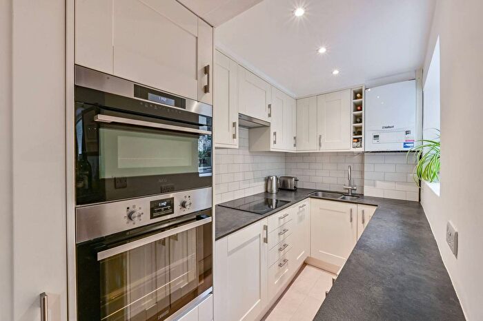 1 Bedroom Flat For Sale In Lisson Street, Lisson Grove, London, NW1