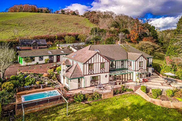 8 Bedroom Detached House For Sale In Little Paddock, Streatley On Thames, RG8