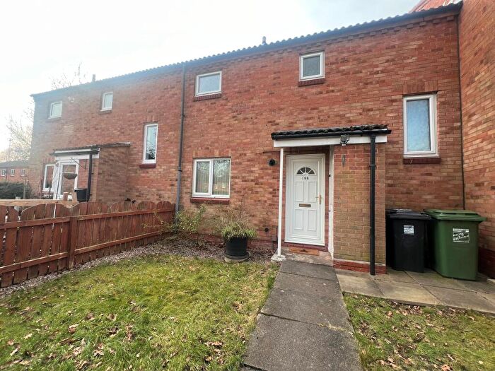 2 Bedroom Terraced House To Rent In Exhall Close, Redditch, B98