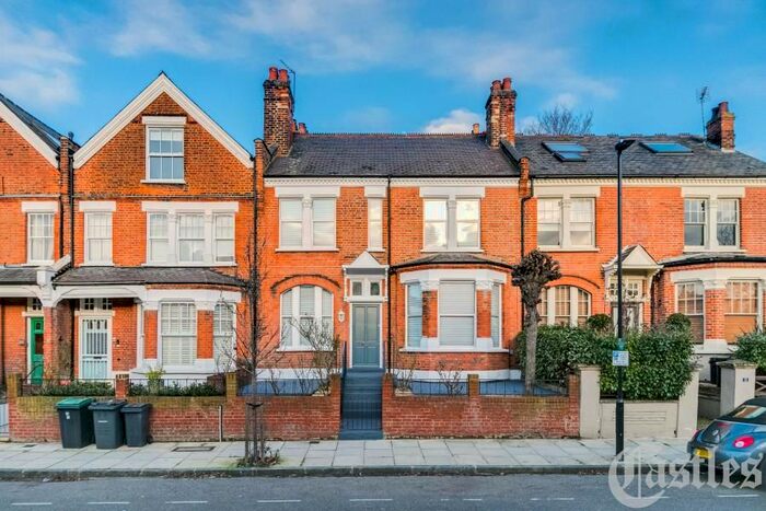 4 Bedroom Property To Rent In Quernmore Road, Haringey, N4