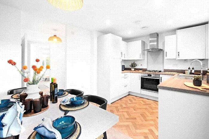 2 Bedroom Flat For Sale In Ikea Way, Exeter, Devon, EX2