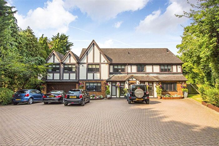 6 Bedroom Detached House For Sale In Caldecote Gardens, Bushey, Hertfordshire, WD23