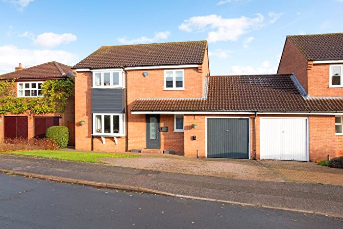 5 Bedroom Detached House For Sale In Crosspaths, Harpenden, AL5