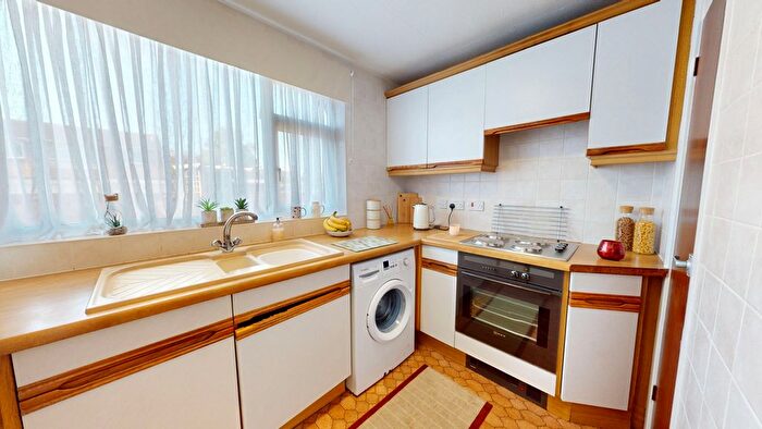 2 Bedroom Maisonette For Sale In Conifer Rise, Westone, NN3