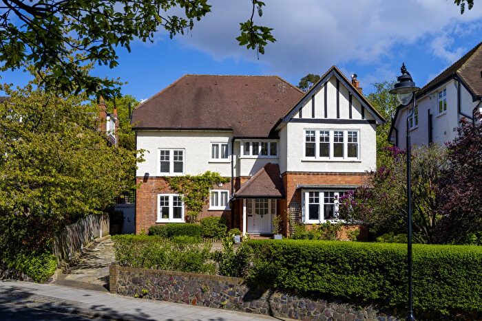 6 Bedroom Detached House For Sale In Hurst Avenue, London, N6