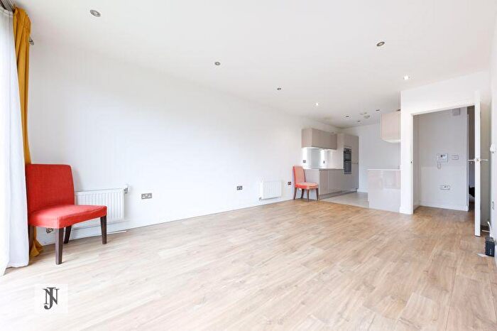 1 Bedroom Flat To Rent In Cornflower Court, Ebony Crescent, Cockfosters, EN4