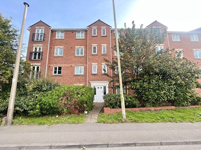 2 Bedroom Flat For Sale In Moor Street, Brierley Hill, DY5