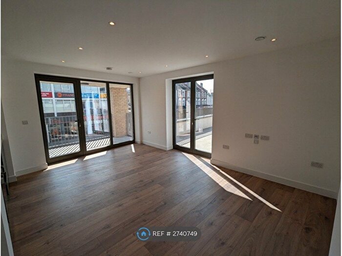 2 Bedroom Flat To Rent In Oto Tower, Ilford, IG3