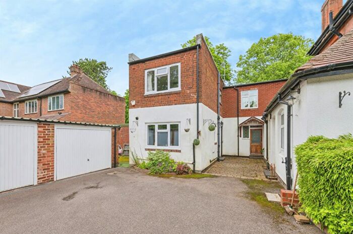 2 Bedroom Maisonette For Sale In Lichfield Road, Sutton Coldfield, B74