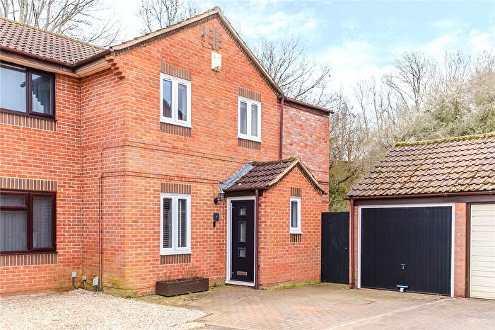 4 Bedroom Semi Detached House For Sale In Hathersage Moor, Liden, SN3