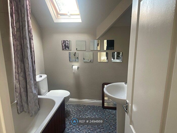 3 Bedroom Terraced House To Rent In Newport Road, Newbury, RG14