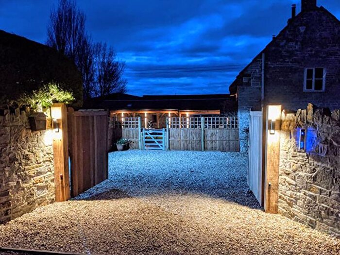4 Bedroom Detached House For Sale In Long Load, Langport, TA10