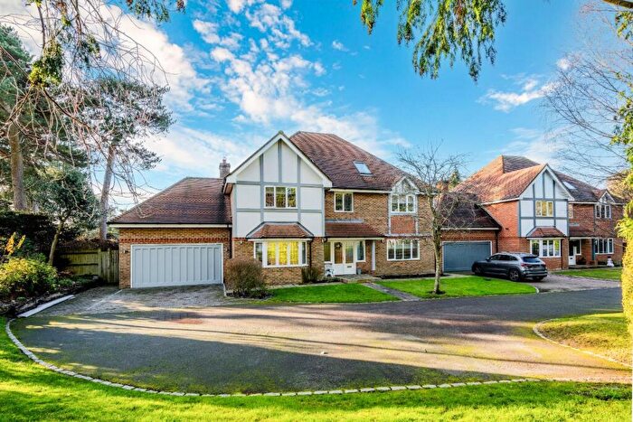 6 Bedroom Detached House For Sale In Alcocks Lane, Kingswood, Tadworth, KT20