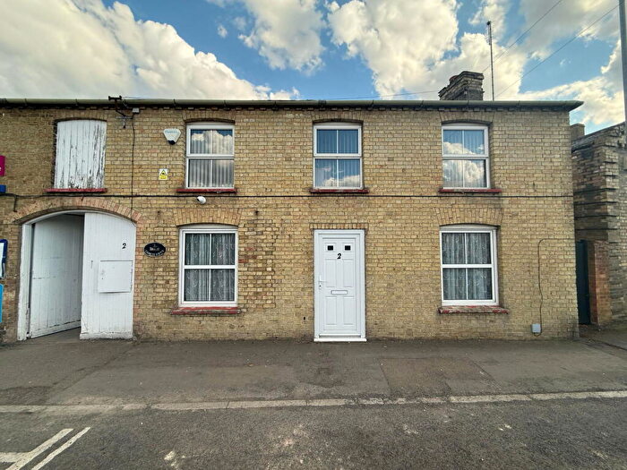 4 Bedroom Detached House For Sale In High Street, Warboys, PE28