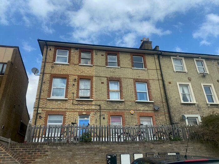 2 Bedroom Apartment To Rent In St German's Road, Forest Hill, London, SE23