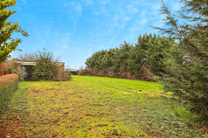 3 Bedroom Detached Bungalow For Sale In The Hollow, Ramsey, Huntingdon, PE26