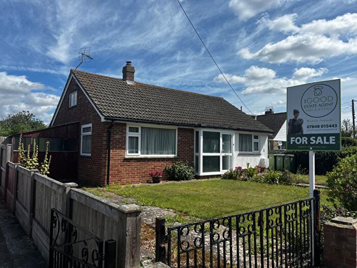 2 Bedroom Bungalow For Sale In Harman Avenue, Hythe, CT21