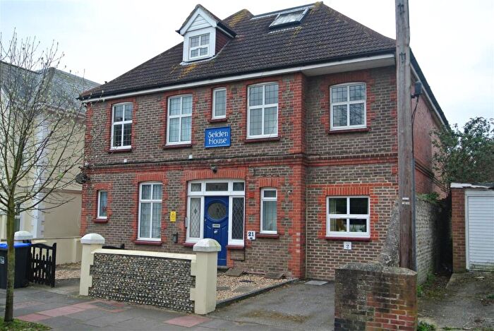 1 Bedroom Flat To Rent In Selden Road, Worthing, BN11